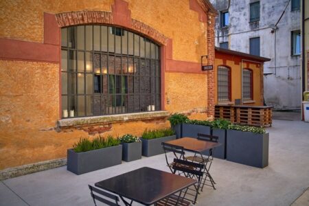 zunanja cvetlična korita antracitna