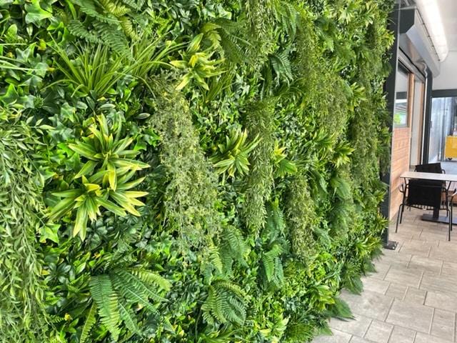 Zelena stena - umetne rastline - Miami