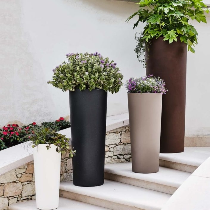 okrasni-lonci-Slim-Cono Cvetlični lonec Slim 90 cm kapučino barva