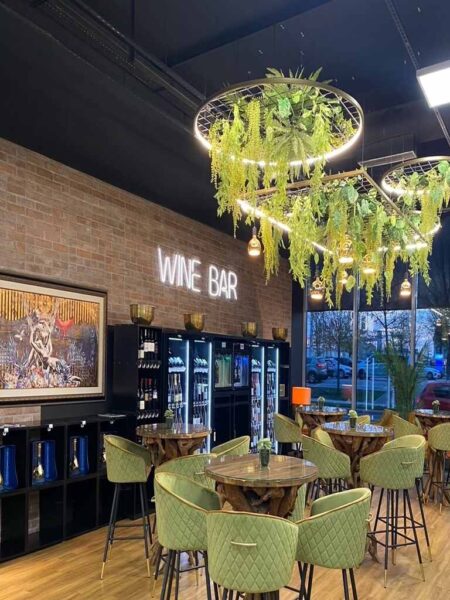 stropna dekoracija z rastlinjem - umetne rastline by Bonsai