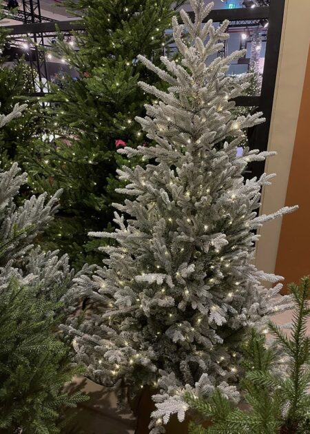 Umetne novoletne jelke Norway