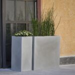 Okrasni lonec Tower Diamond 70 x 40 x 40 cm cement sive barve