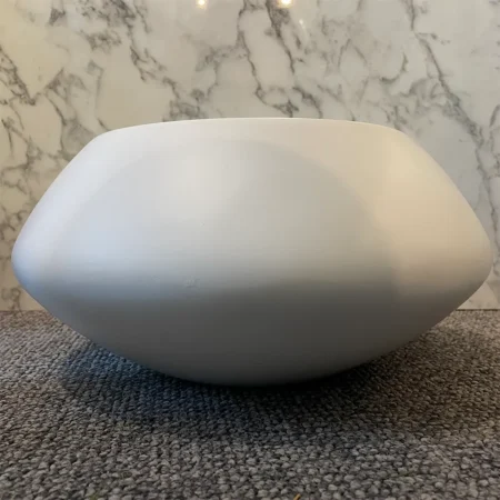 Okrasni_lonec_Kirka_Fiberglass