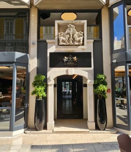 Okrasni lonci za rože by Bonsai