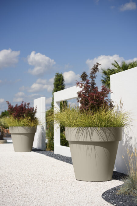 Lonec za rože Mitu 80 - zunanji cvetlični lonci