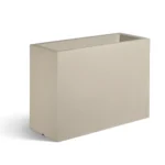 Cvetlično korito za rože Dolomite2 Soft Stone barva Cvetlično korito za rože Dolomite2 Soft Stone navdušuje z elegantnim videzom, trpežnostjo in možnostjo notranje ali zunanje uporabe. Idealno za rože in okrasne rastline.